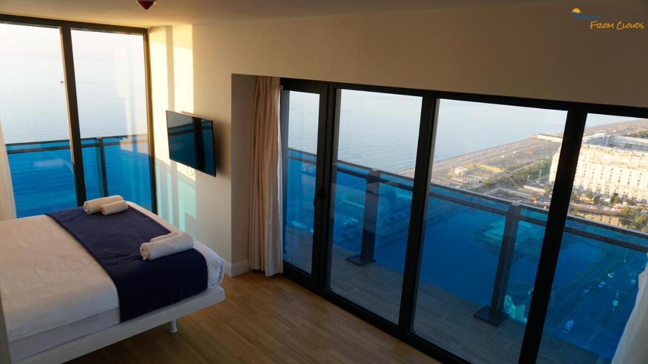 Sea View From The Clouds Aparthotel Batumi Esterno foto